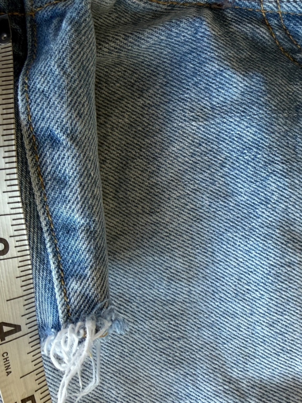 AGOLDE Parker Long Denim Shorts Swapmeet Size 26 - Picture 11 of 11
